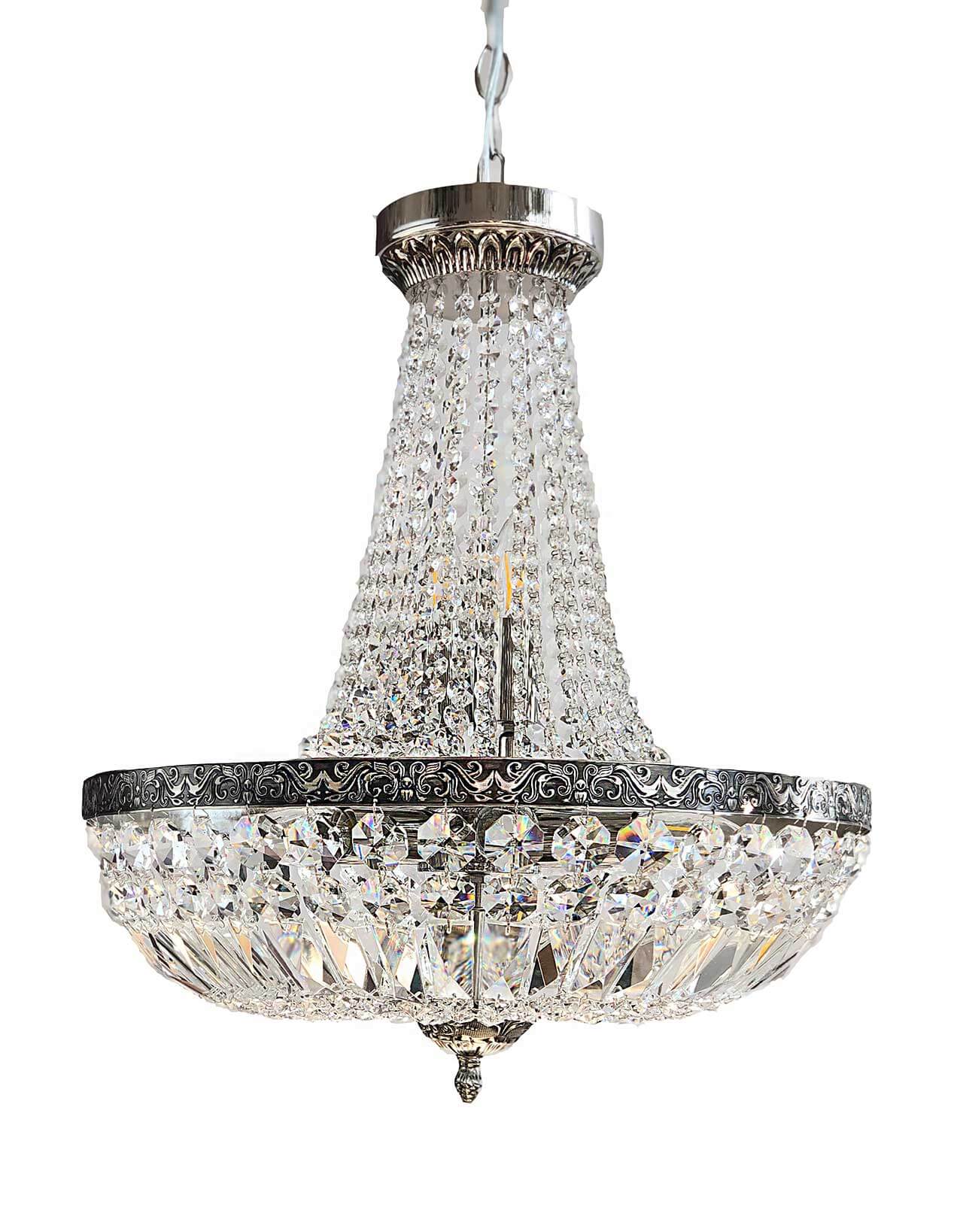 Antique silver Kristall Korblüster chandelier with eight lights and French cut crystals, diameter 45cm, elegant and dimmable design.
