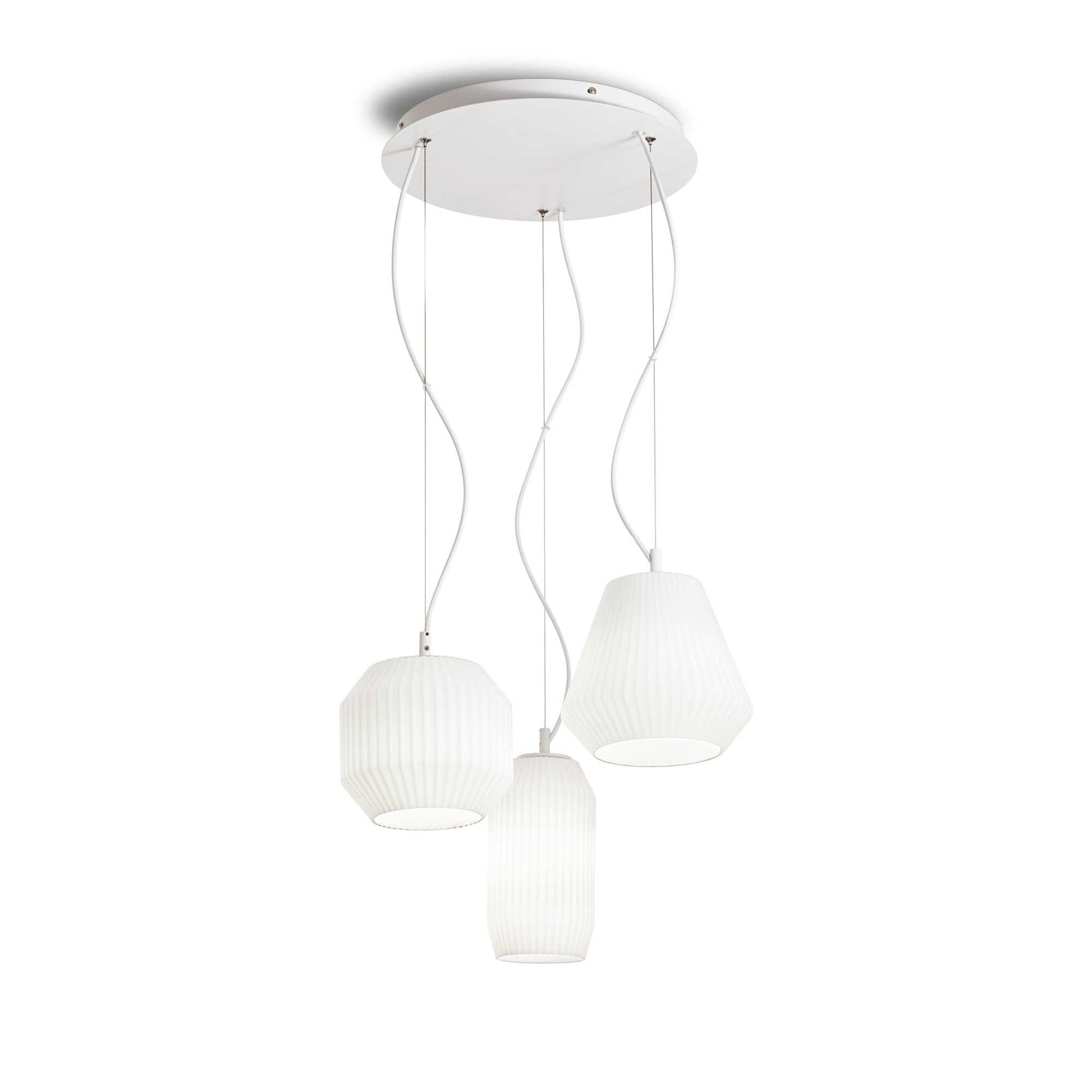 Ideallux Pendelleuchte ORIGAMI with white matte metal frame and etched glass origami design, featuring adjustable cables, 3 E27 sockets.