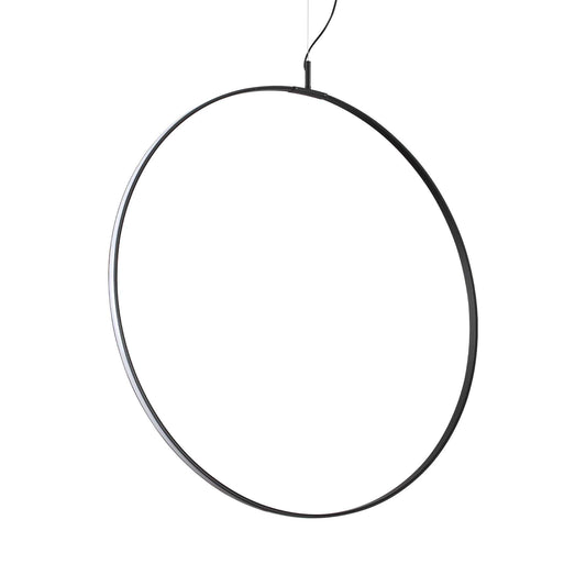 Ideallux Pendelleuchte Circus 90cm in Schwarz, kreisförmige LED-Leuchte, höhenverstellbar mit pulverbeschichtetem Metallrahmen.