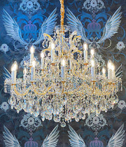 Exklusiver Kristall Kronleuchter Munich in Gold mit 18 Armen, Kristallglas, Ø95cm, dimmbar, aufwendiges Design mit vergoldetem Metall.