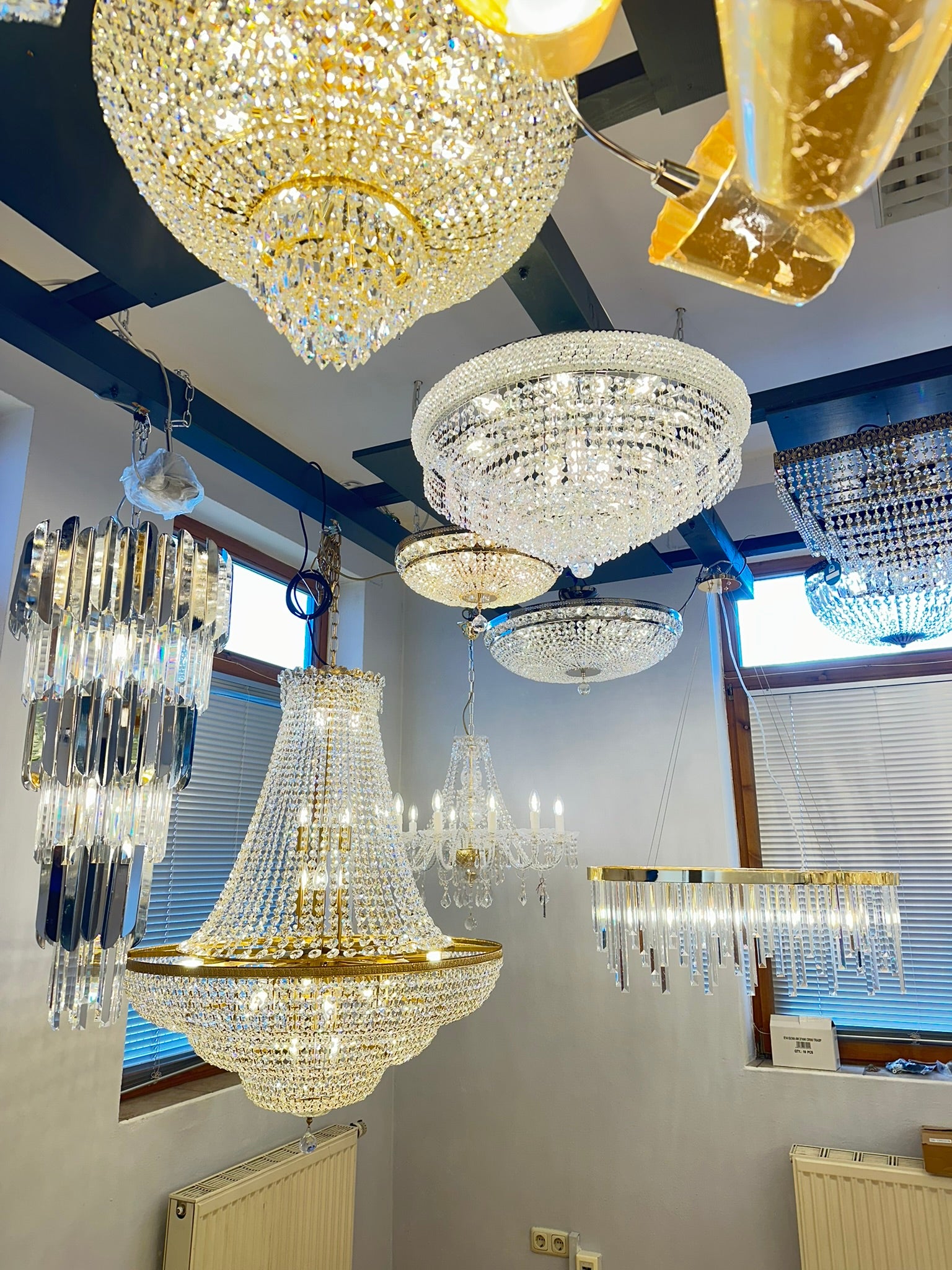 kronleuchter showroom