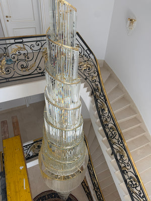 Kristall Hängeleuchte TWISTER Spiralelleuchte für Hotel - Treppenhaus - Galerie Durchmesser 100cm Höhe 560cm