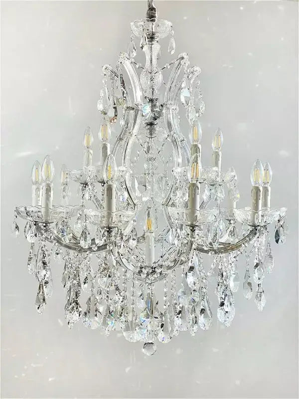 Exklusiver Kristall Kronleuchter Beethoven, 16-armig, silber, mit Kristallglas ummantelt, Ø80cm, dimmbar, elegantes Design.