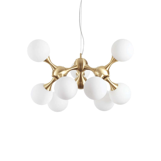 Moderne Hängeleuchte Nodi mit 9 weißen Glasleuchten und Messingdetails, ideal für stilvolle Beleuchtung.