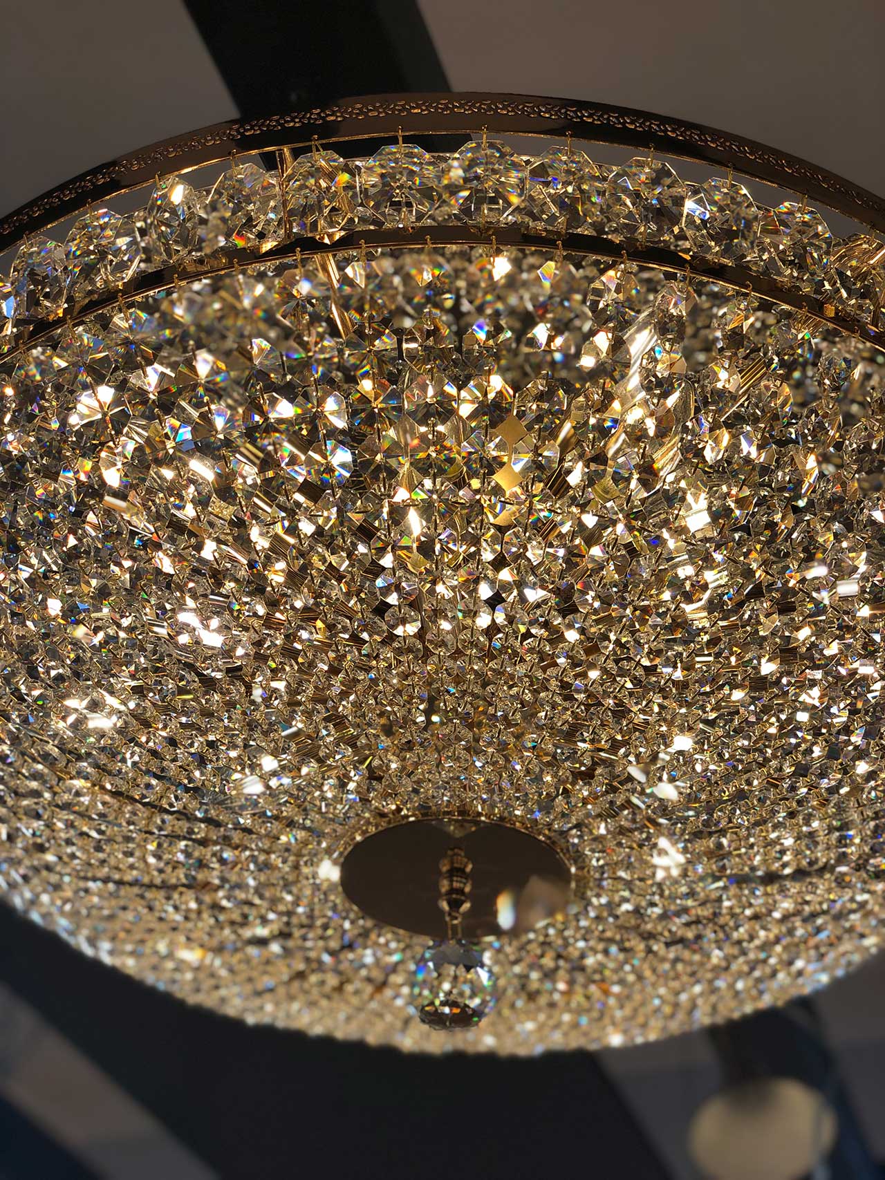 Kristall Deckenleuchte PALACE Ø65cm 12 Flammig gefertigt aus geschliffenen Kristallen Gold