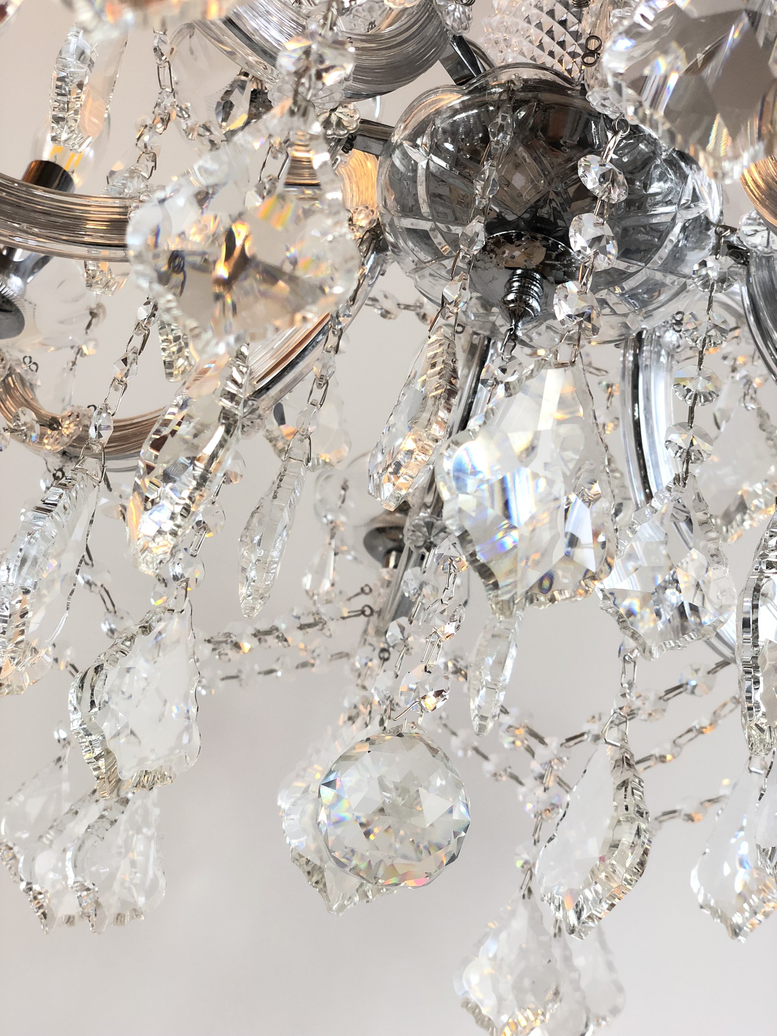 Kristall Kronleuchter Silber 12-Leuchten Ø72cm Arme mit Glas ummantelt